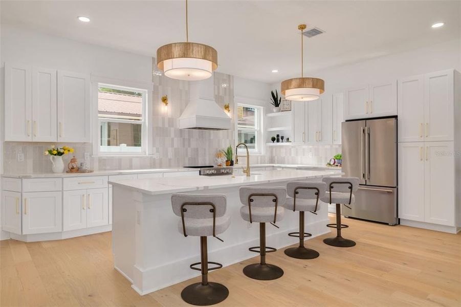 Furnished interior view inside a new home in , St. Petersburg (Image 33).