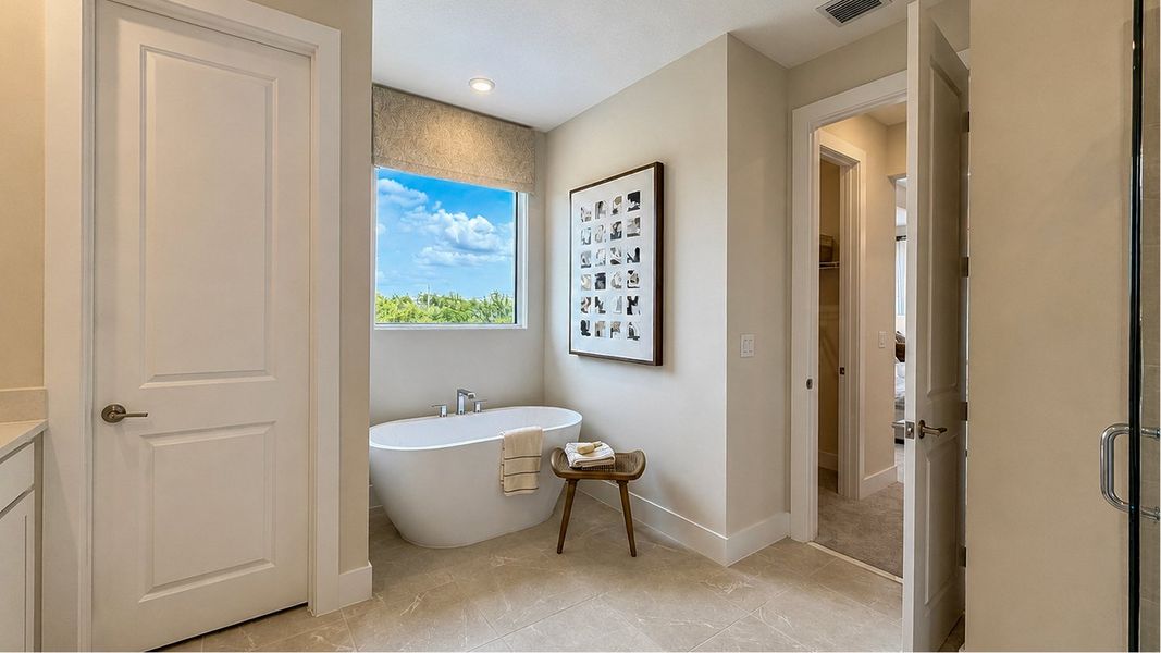 Estatesat Lotis Sorrento Bath 1of2 F2 Estatesat Lotis Sorrento Bath 1of2 F2