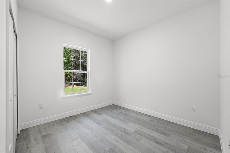 Spacious, unfurnished interior of a new home in , Citrus Springs (Image 20).