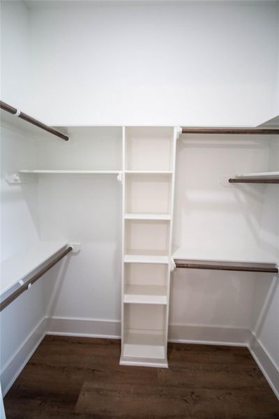 Signature mayberry closet design in Bedroom 2 Signature mayberry closet design in Bedroom 2