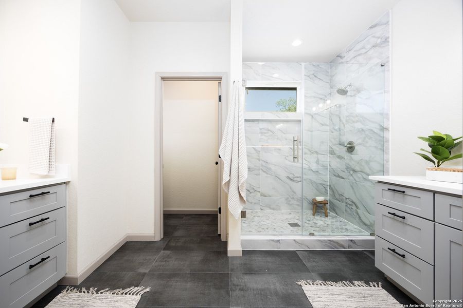 Furnished interior view inside a new home in , San Antonio (Image 43). Furnished interior view inside a new home in , San Antonio (Image 43).