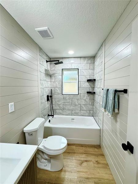 Furnished interior view inside a new home in , Ocala (Image 22).