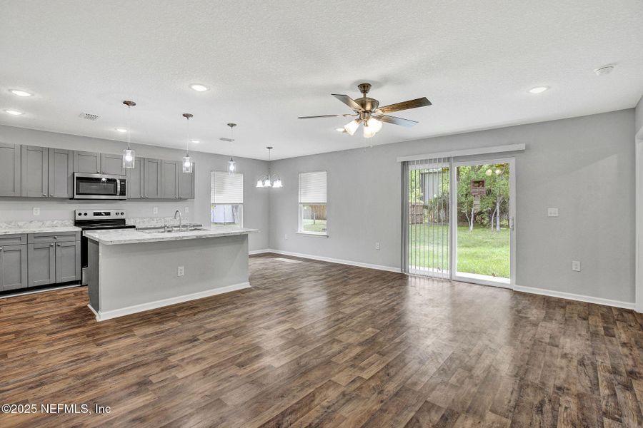 Furnished interior view inside a new home in , Jacksonville (Image 5).