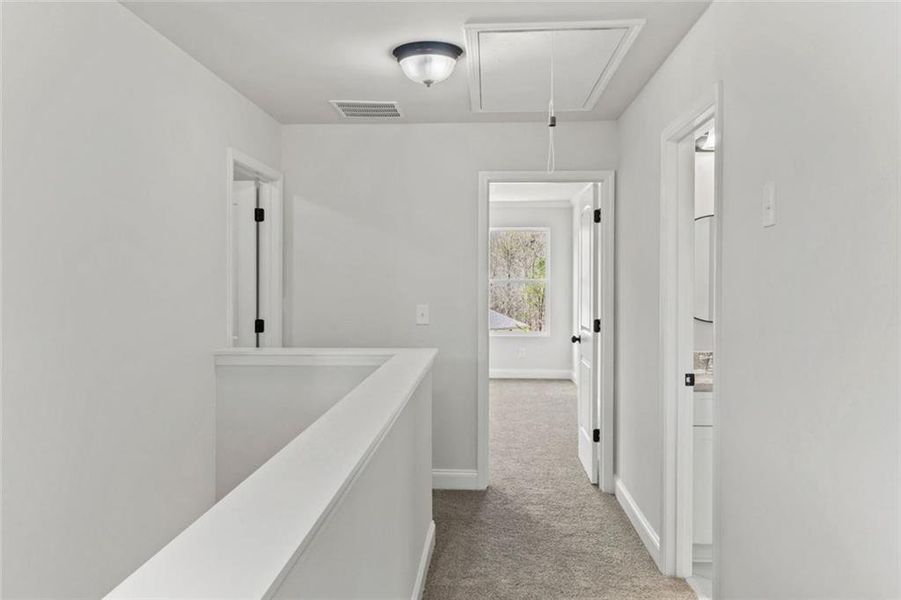 Spacious, unfurnished interior of a new home in , Alto (Image 29).