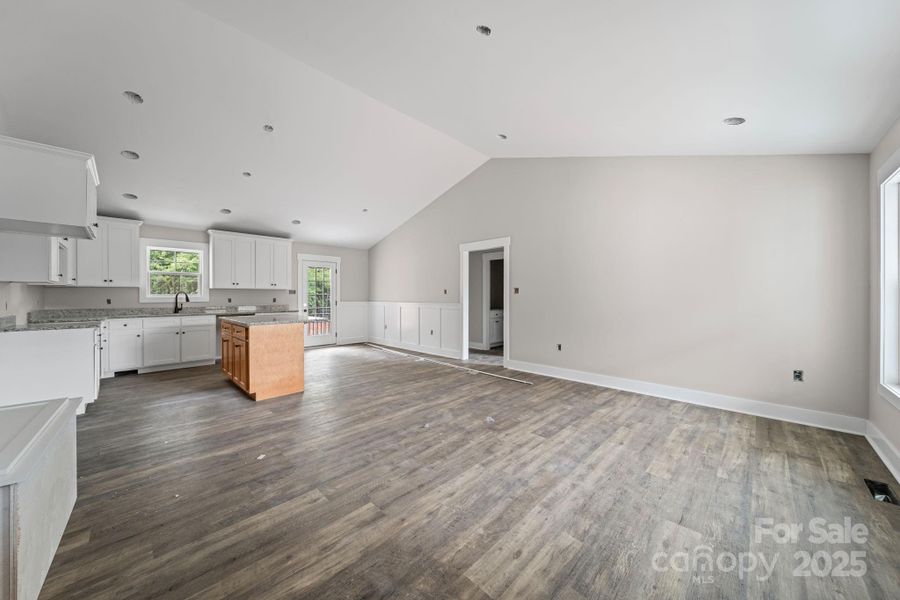 Spacious, unfurnished interior of a new home in , Statesville (Image 13).