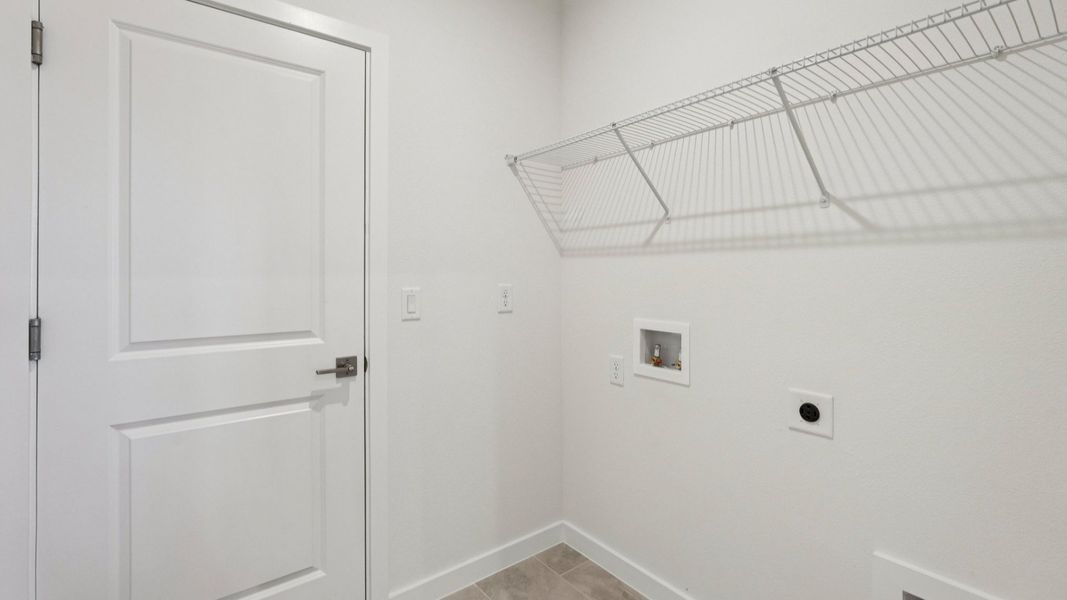 Laundry Room of the Jupiter in Hamilton Bluff located in Haines City, FL.