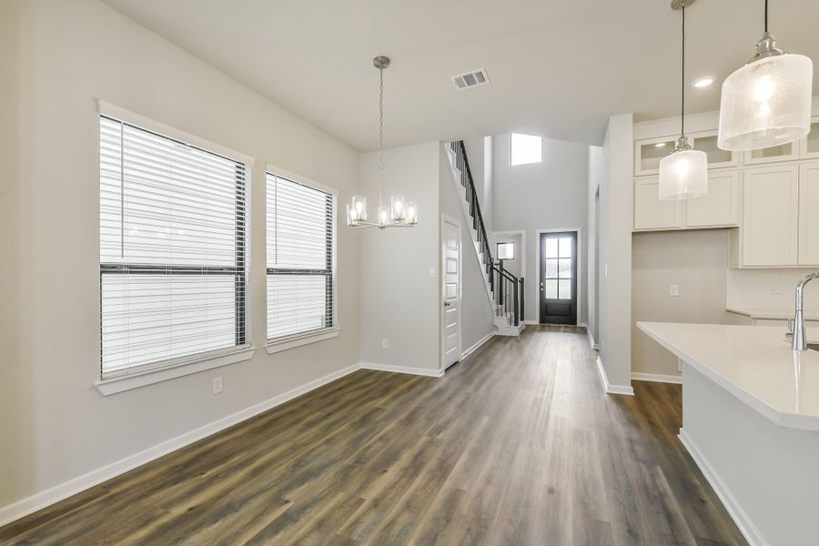 Spacious, unfurnished interior of a new home in Summer Place  35', Montgomery (Image 25).