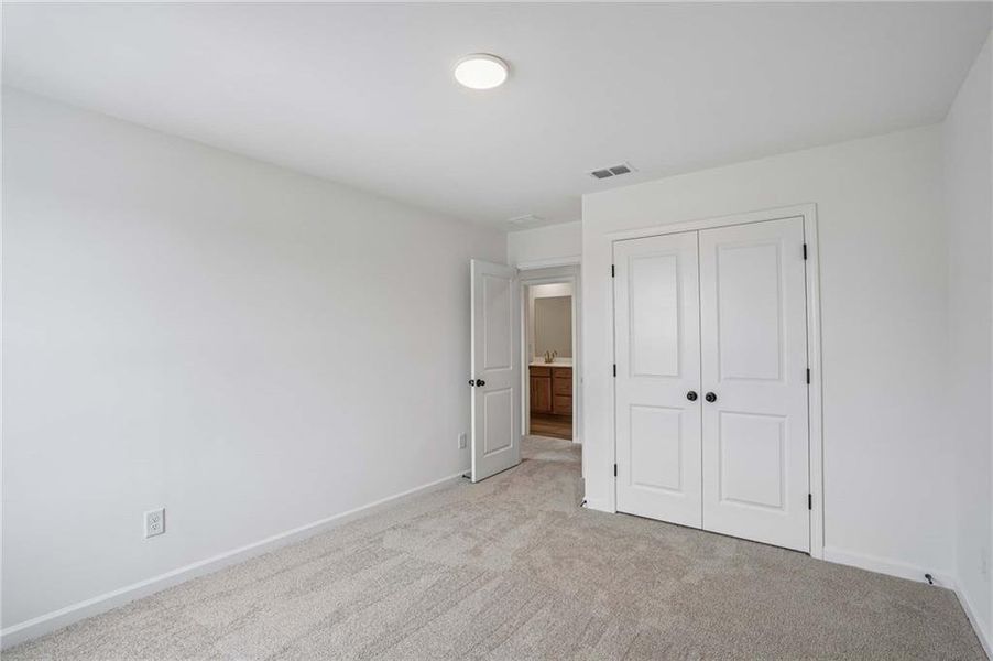 Spacious, unfurnished interior of a new home in Langston Reserve, Cartersville (Image 33).