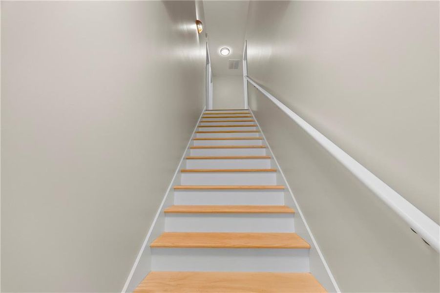 Spacious, unfurnished interior of a new home in , Nicholson (Image 48).