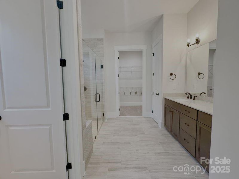 Image 27 of a home in Cumberland.