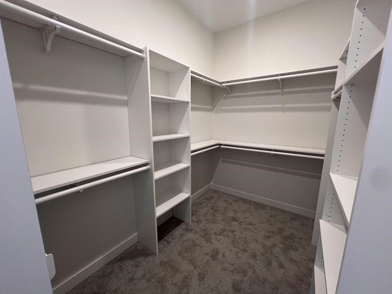 Spacious, unfurnished interior of a new home in Lockwood, Collierville (Image 8).