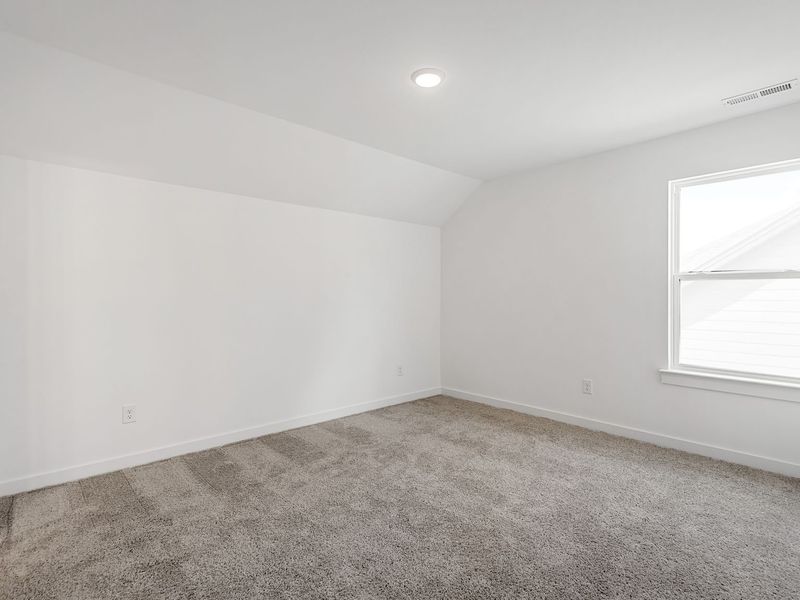 Spacious, unfurnished interior of a new home in Meadow Ridge Estates, Josephine (Image 22).