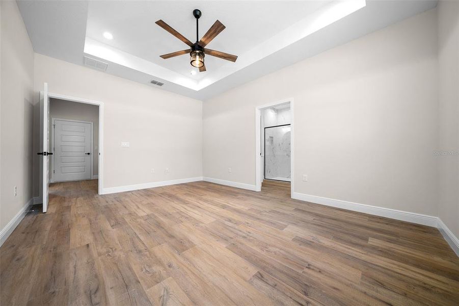 Spacious, unfurnished interior of a new home in , Dunnellon (Image 54).