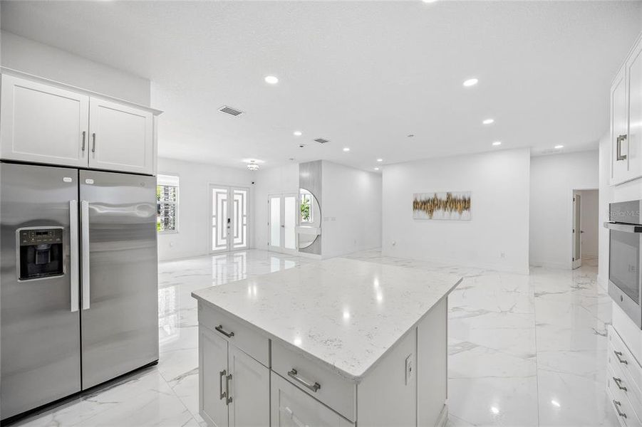 Furnished interior view inside a new home in , Orlando (Image 6).