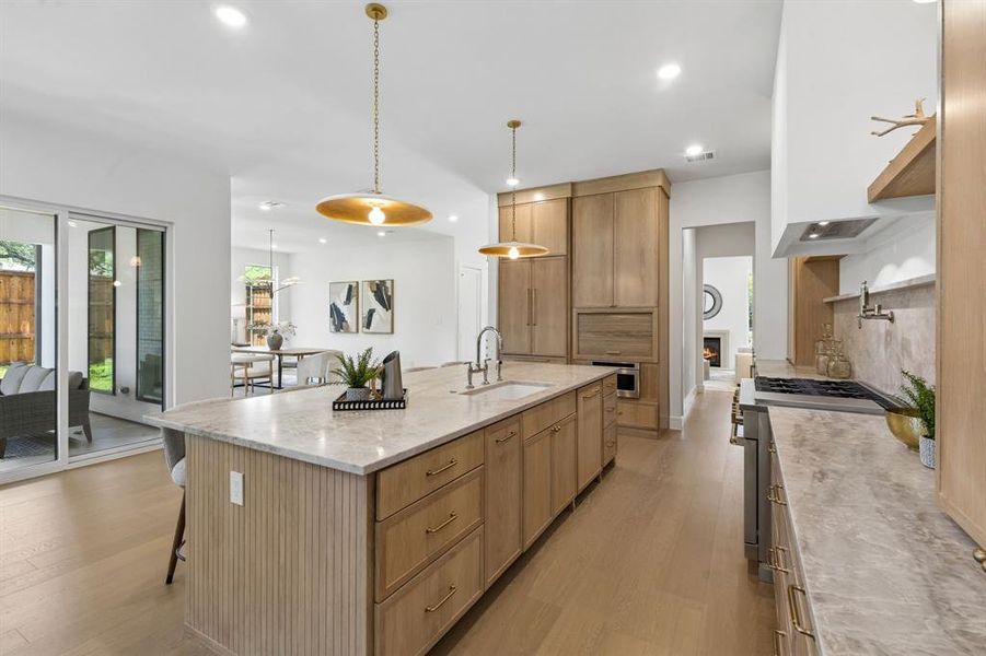 Furnished interior view inside a new home in , Dallas (Image 10).