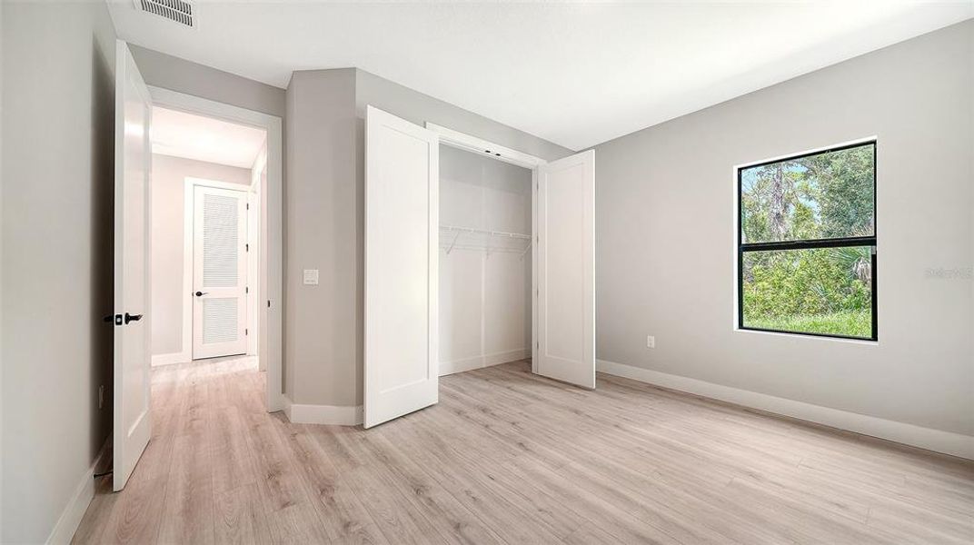 Spacious, unfurnished interior of a new home in , North Port (Image 21).