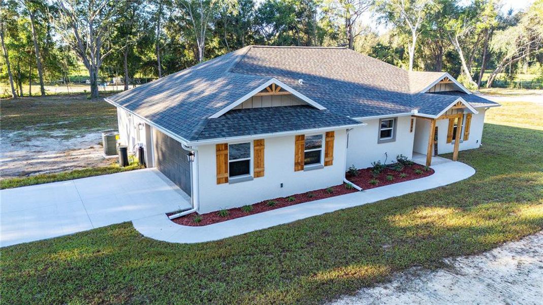 Image 47 of a home in .