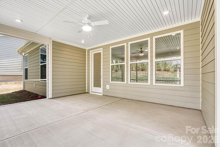 Exterior details and patio area of a home in Cresswind Charlotte, Charlotte (Image 20).