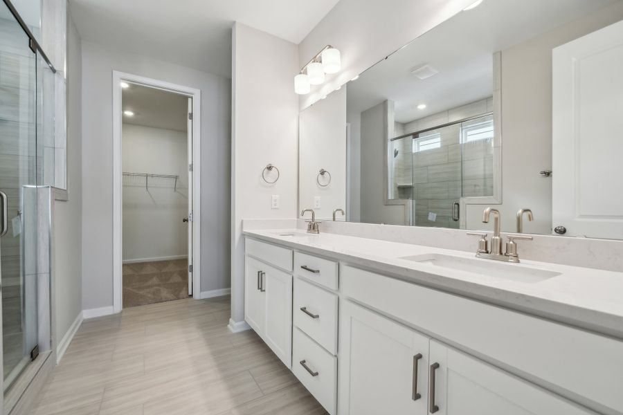 Representative furnished interior of a home built from the Cotswold Signature by Taylor Morrison in The Coves on Lake Wylie, Charlotte (Image 4).
