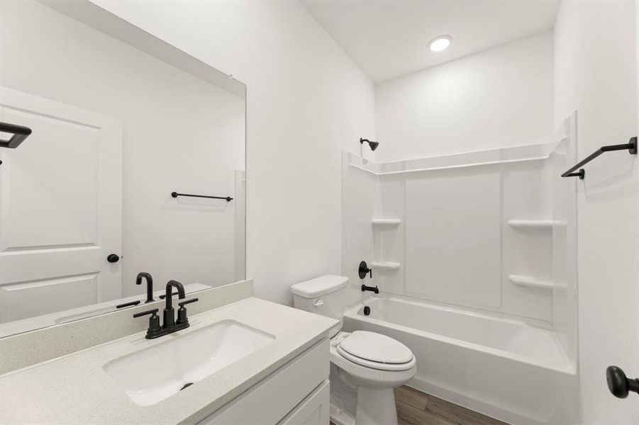 05. 2412 Yaupon - 2ND Bath