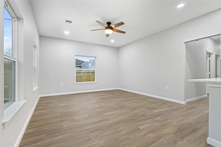 Spacious, unfurnished interior of a new home in , Crosby (Image 15).