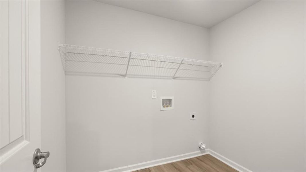 Spacious, unfurnished interior of a new home in Fairway 17 at Mirror Lake, Villa Rica (Image 35).