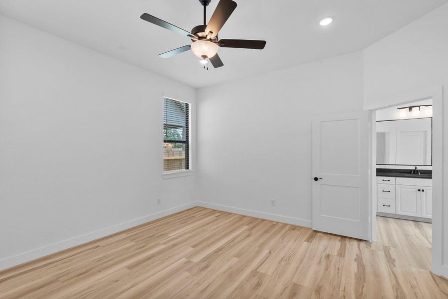 Spacious, unfurnished interior of a new home in Evergreen, Conroe (Image 29). Spacious, unfurnished interior of a new home in Evergreen, Conroe (Image 29).