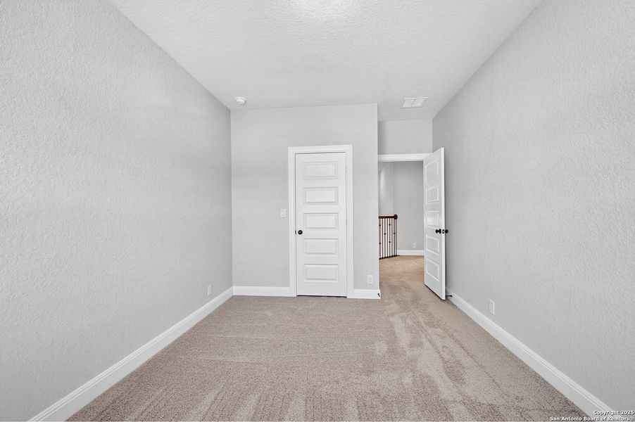 Spacious, unfurnished interior of a new home in Davis Ranch 60', San Antonio (Image 25).