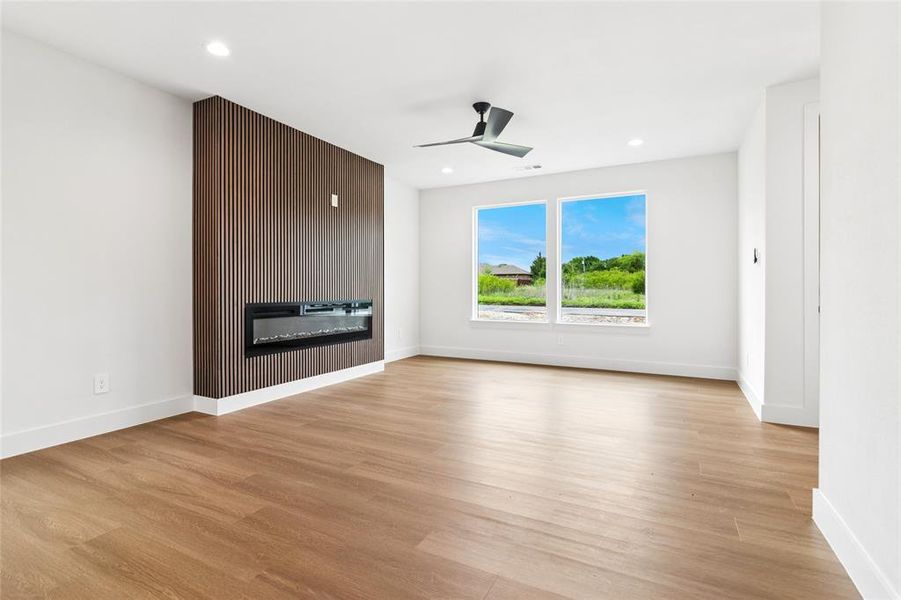 Spacious, unfurnished interior of a new home in , Glenn Heights (Image 32).