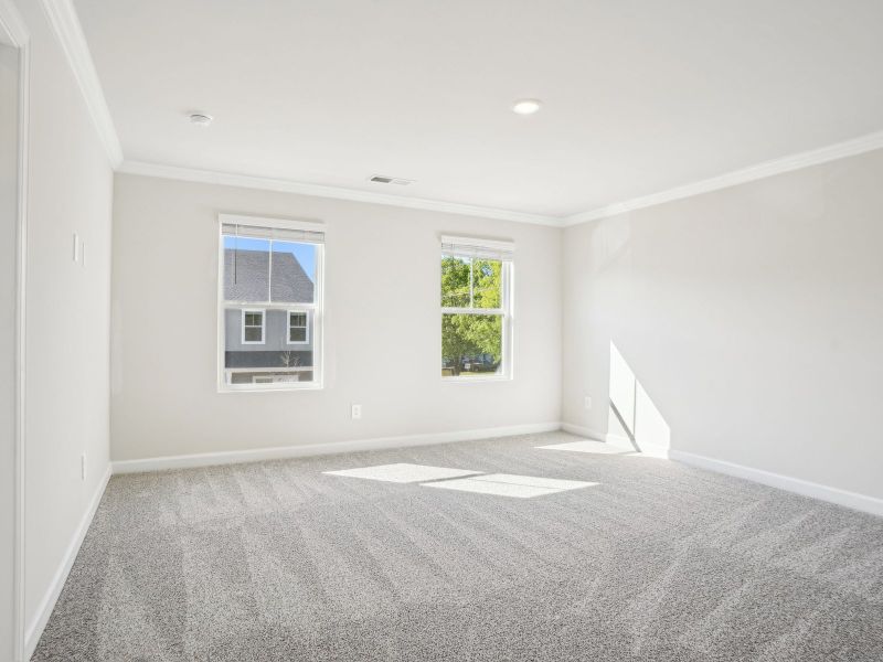 Spacious, unfurnished interior of a new home in Crossrail Station, Mooresville (Image 14).