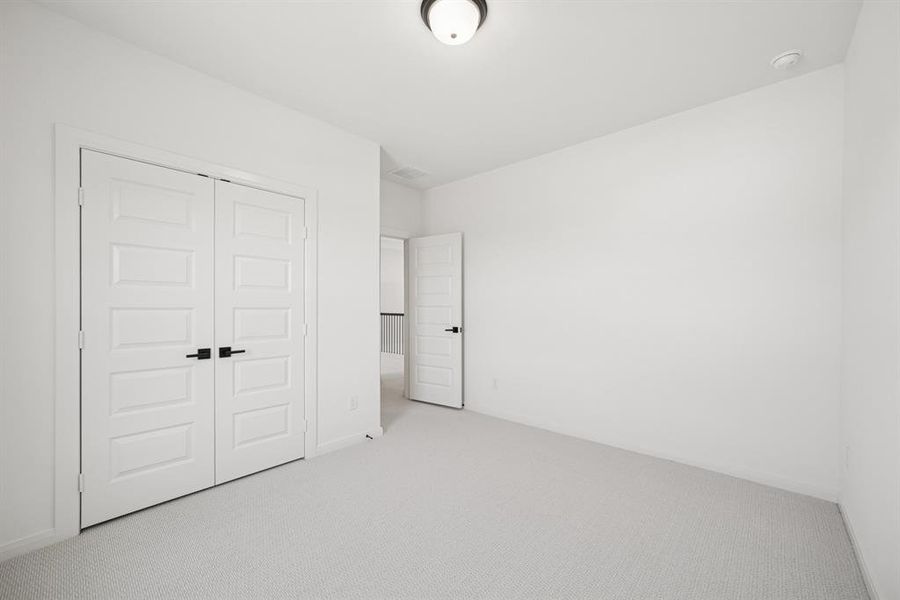 Spacious, unfurnished interior of a new home in Terraces – Classics, Rockwall (Image 27). Spacious, unfurnished interior of a new home in Terraces – Classics, Rockwall (Image 27).