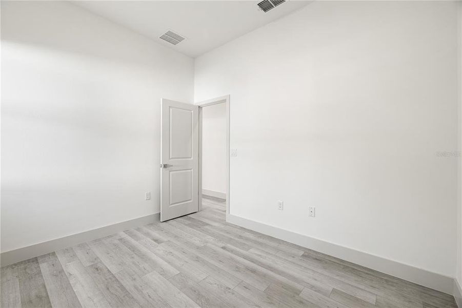 Spacious, unfurnished interior of a new home in , Port Charlotte (Image 27). Spacious, unfurnished interior of a new home in , Port Charlotte (Image 27).