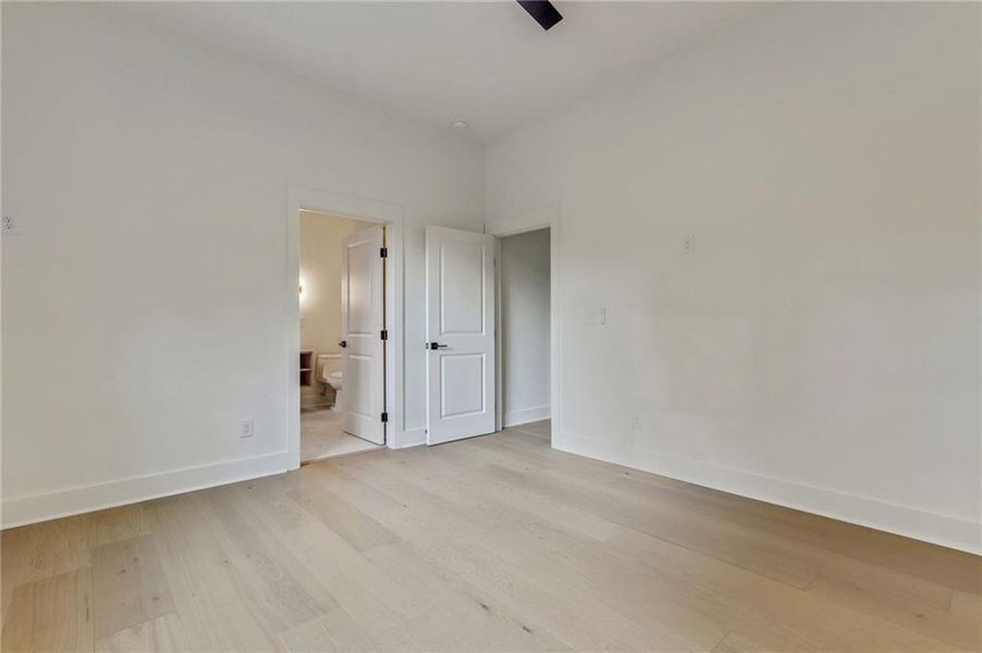 Spacious, unfurnished interior of a new home in , Marietta (Image 24).