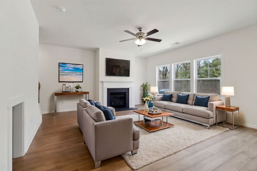 Representative furnished interior of a home built from the Benton II by Great Southern Homes in Lynbrook, Boiling Springs (Image 6).