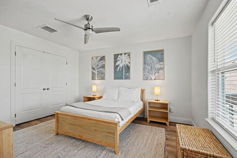 Furnished interior view inside a new home in , Galveston (Image 18).
