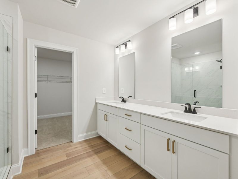 Furnished interior view inside a new home in River Pointe, Monroe (Image 8).