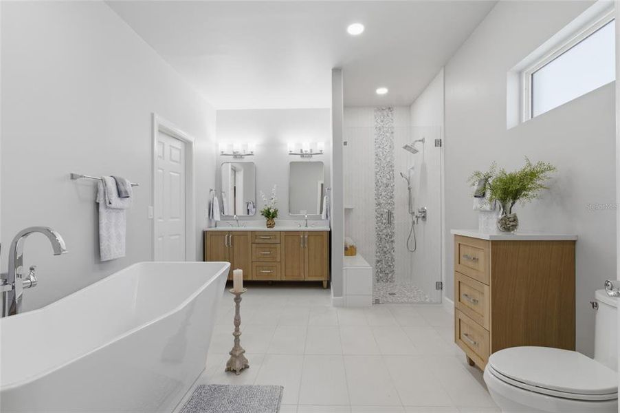 Furnished interior view inside a new home in , St. Petersburg (Image 16).