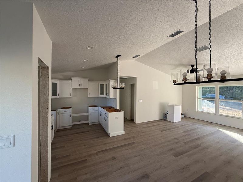 Image 15 of a home in .