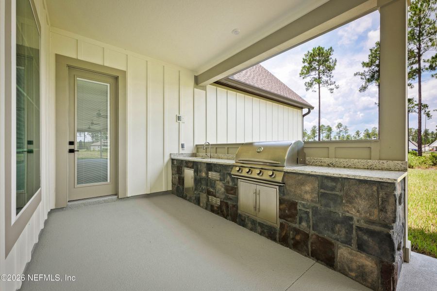 Exterior details and patio area of a home in , Hilliard (Image 22).