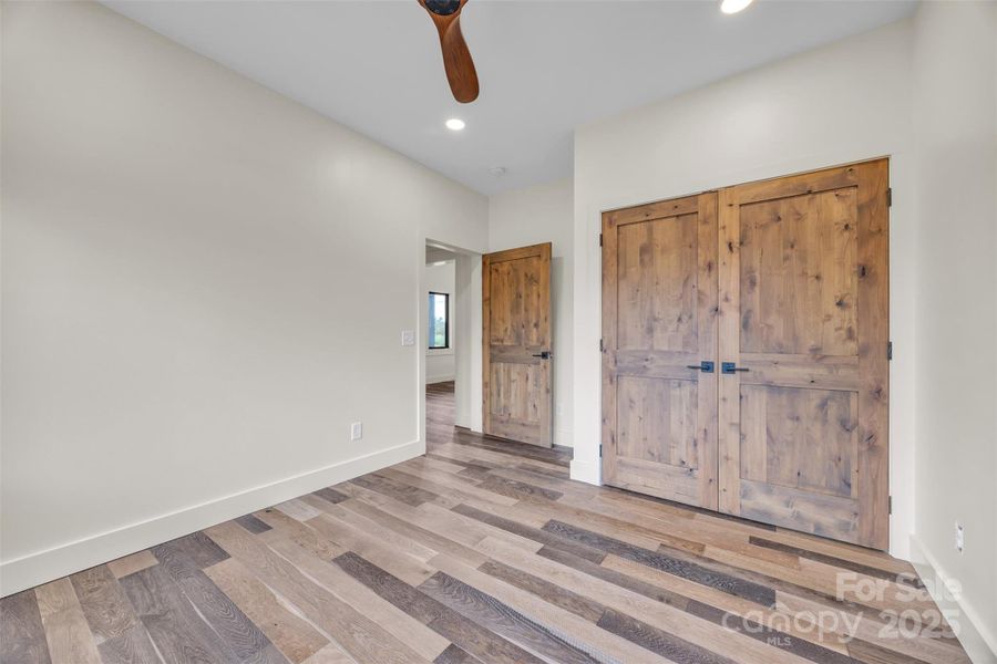 Image 37 of a home in .