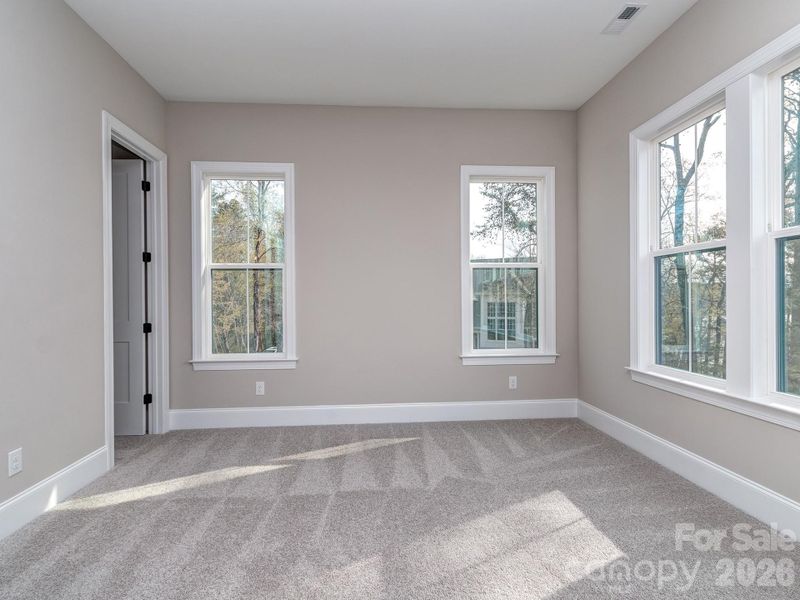 Spacious, unfurnished interior of a new home in , York (Image 37).