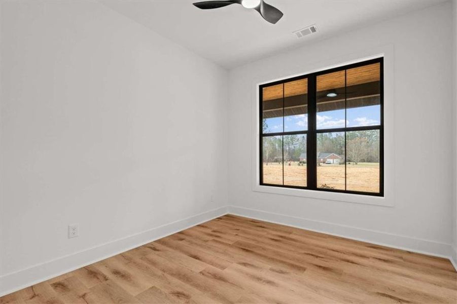 Spacious, unfurnished interior of a new home in , Waco (Image 18).
