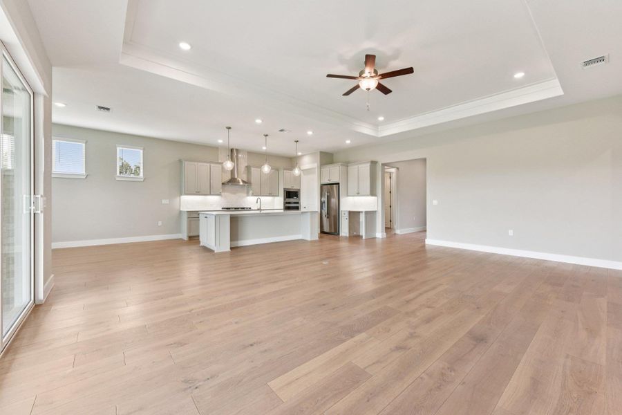 Spacious, unfurnished interior of a new home in Sun City Texas, Georgetown (Image 29).