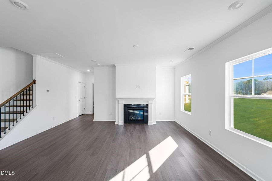 SUN_SherriDowns_Pic_Leighton-13