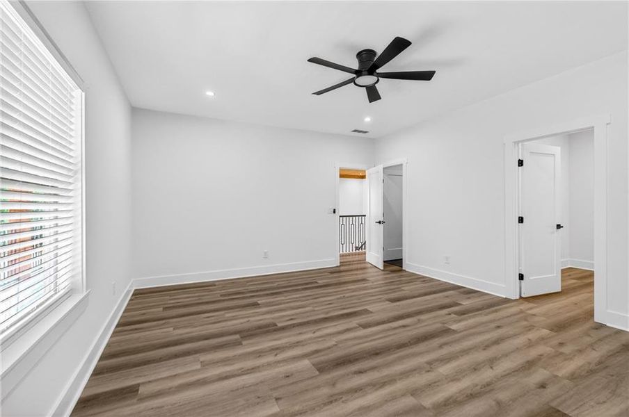 Spacious, unfurnished interior of a new home in , Dahlonega (Image 23).