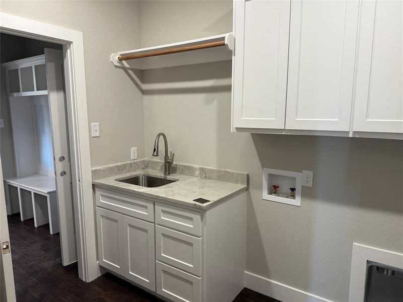 Furnished interior view inside a new home in , Abilene (Image 6).