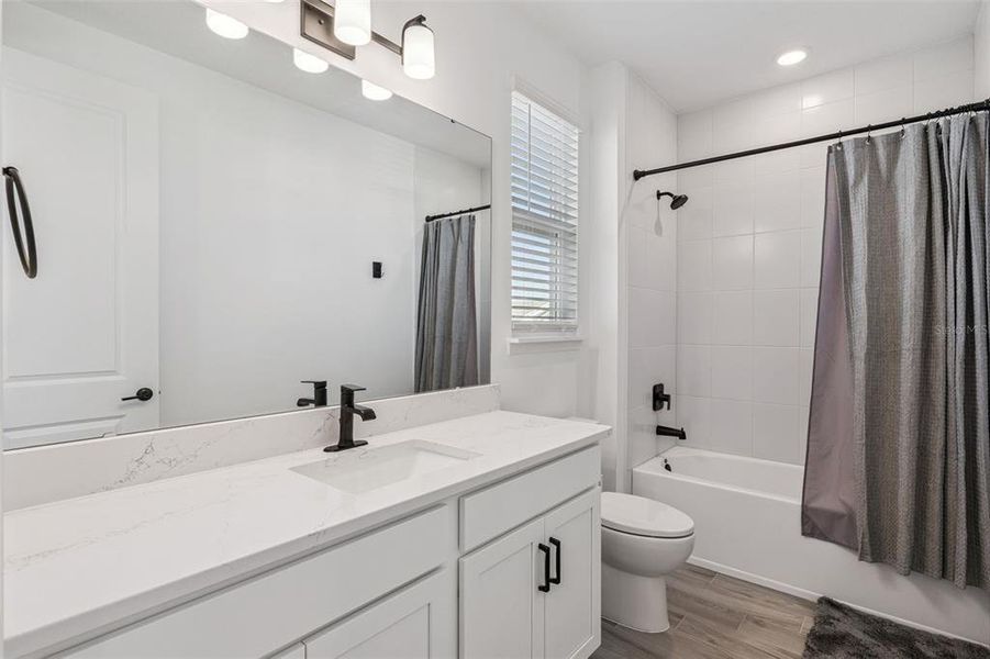 Furnished interior view inside a new home in , Winter Garden (Image 8).