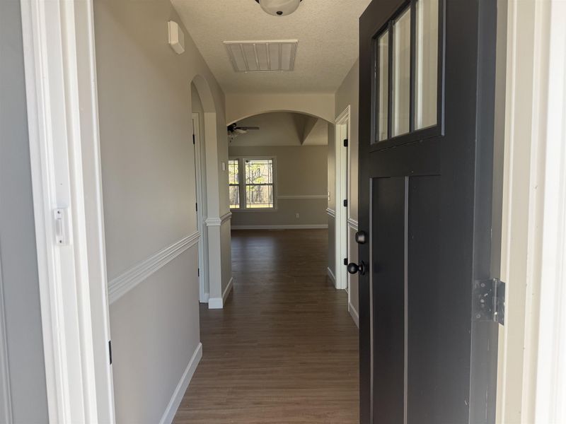 Spacious, unfurnished interior of a new home in Mills Gin, Campobello (Image 8).