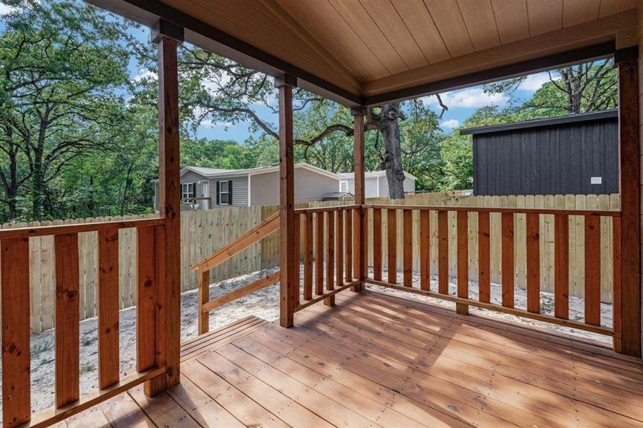 Deck of master bedroom to back yard