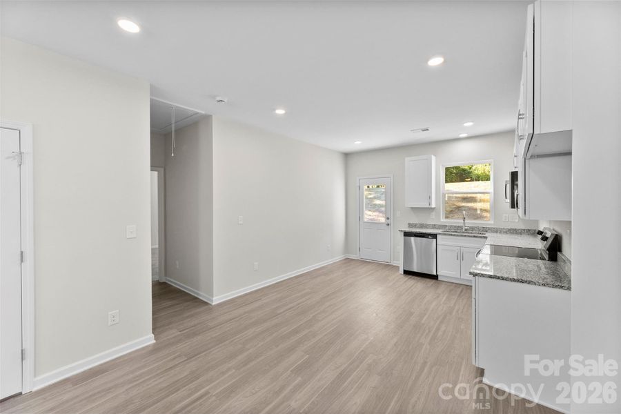 Spacious, unfurnished interior of a new home in , Spencer (Image 28).